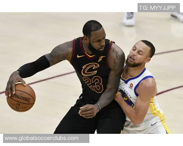 库里与骑士总决赛的传奇对决揭示了篮球的魅力与荣耀